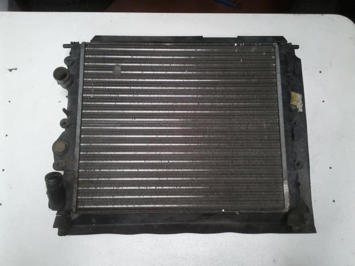 Gebruikte Radiateur Renault Kangoo (KC) 1.4 Prijs op aanvraag aangeboden door N Kossen Autorecycling BV