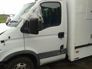 Gebruikte Tussenas Iveco Daily Prijs op aanvraag aangeboden door N Kossen Autorecycling BV
