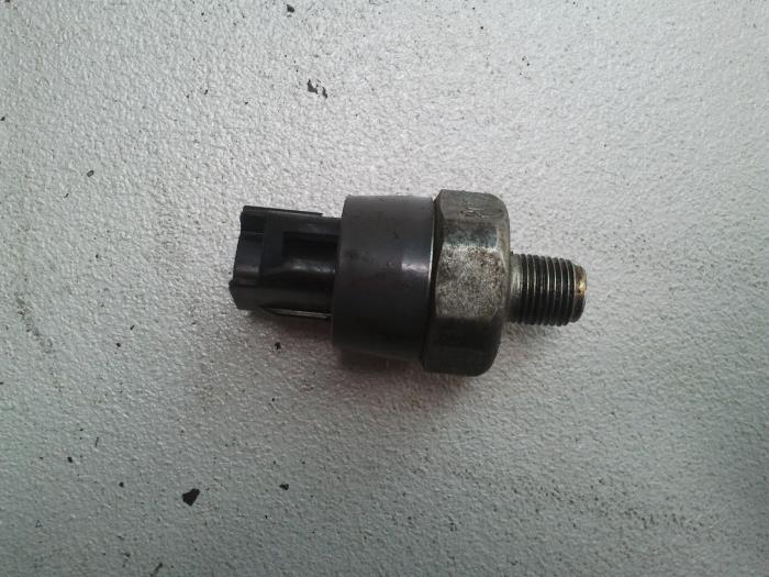 Gebruikte Oliedruk Meter Toyota Celica (ZZT230/231) 1.8i 16V Prijs op aanvraag aangeboden door N Kossen Autorecycling BV