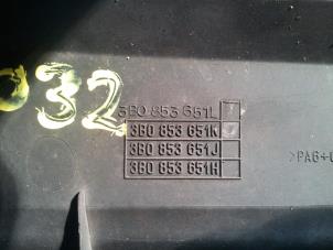 Gebruikte Grille Volkswagen Passat Variant 4Motion (3B6) 2.5 TDI 150 Prijs op aanvraag aangeboden door N Kossen Autorecycling BV