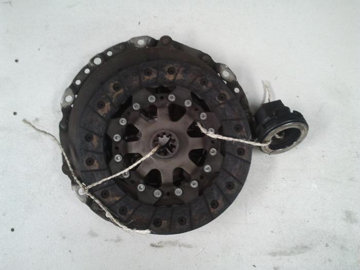Gebruikte Koppelingsset (compleet) BMW Z3 Roadster (E36/7) 1.9 Prijs op aanvraag aangeboden door N Kossen Autorecycling BV