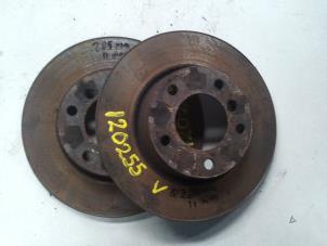 Gebruikte Remschijf voor BMW Z3 Roadster (E36/7) 1.9 Prijs op aanvraag aangeboden door N Kossen Autorecycling BV