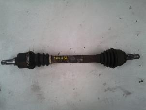 Gebruikte Homokineetas links-voor Peugeot 307 (3A/C/D) 1.6 16V Prijs op aanvraag aangeboden door N Kossen Autorecycling BV