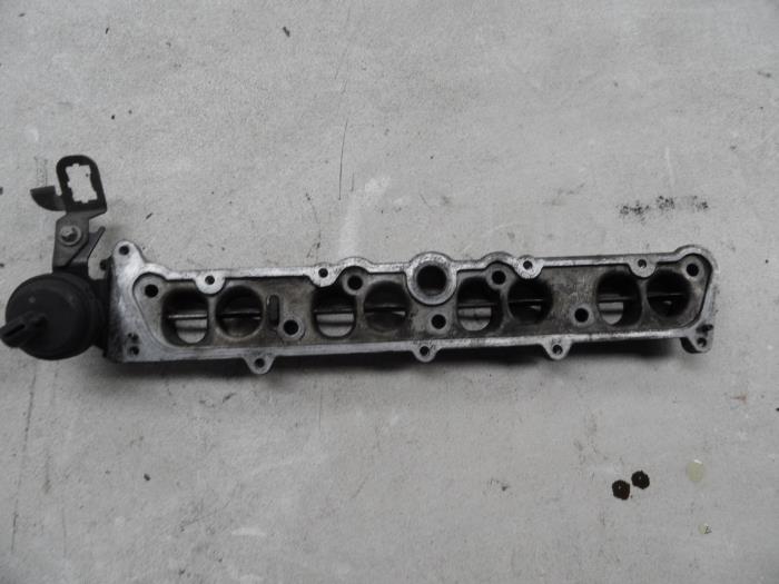 Wervelklep van een Opel Vectra C GTS 2.0 DTI 16V 2003