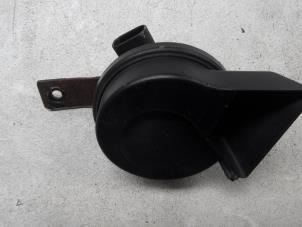 Gebruikte Claxon Saab 9-3 II Sport Sedan (YS3F) 1.9 TiD 16V Prijs op aanvraag aangeboden door N Kossen Autorecycling BV