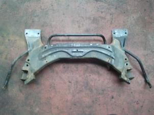 Gebruikte Subframe Landrover Freelander Hard Top 2.0 td4 16V Prijs op aanvraag aangeboden door N Kossen Autorecycling BV