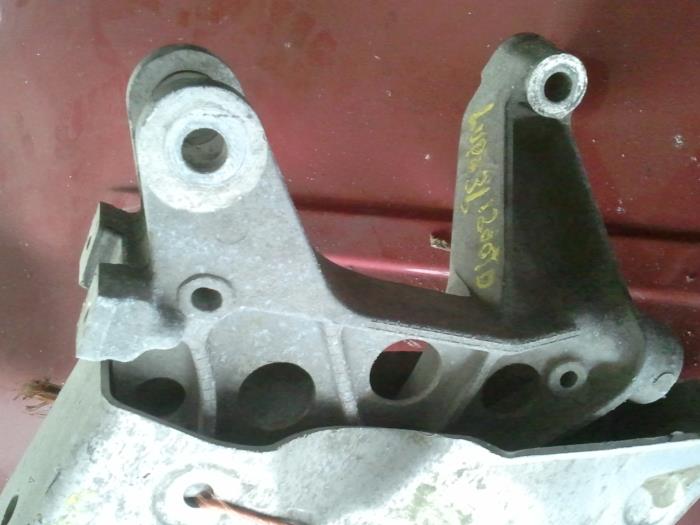 Gebruikte Subframe Volkswagen Lupo (6X1) 1.2 TDI 3L Prijs op aanvraag aangeboden door N Kossen Autorecycling BV