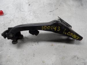 Gebruikte Schuifdeurrol links Mitsubishi L-400 2.5 TD Prijs op aanvraag aangeboden door N Kossen Autorecycling BV