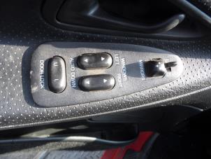 Gebruikte Schakelaar Elektrisch Raam Ford Usa Probe II 2.0i 16V DOHC SEFI Prijs op aanvraag aangeboden door N Kossen Autorecycling BV