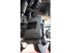 Gebruikte Remklauw (Tang) rechts-voor Jeep Wrangler Unlimited (JK) 2.8 CRD 4x4 Prijs op aanvraag aangeboden door N Kossen Autorecycling BV