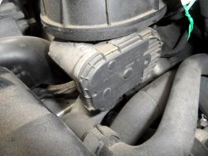 Gebruikte Gasklephuis Mercedes SLK (R170) 2.3 230 K 16V Prijs op aanvraag aangeboden door N Kossen Autorecycling BV