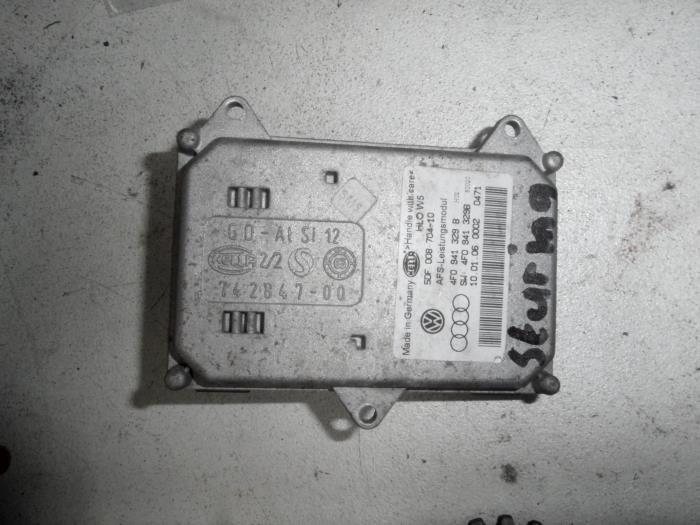 Gebruikte Computer Verlichting Audi A6 Quattro (C6) 3.0 TDI V6 24V Prijs op aanvraag aangeboden door N Kossen Autorecycling BV