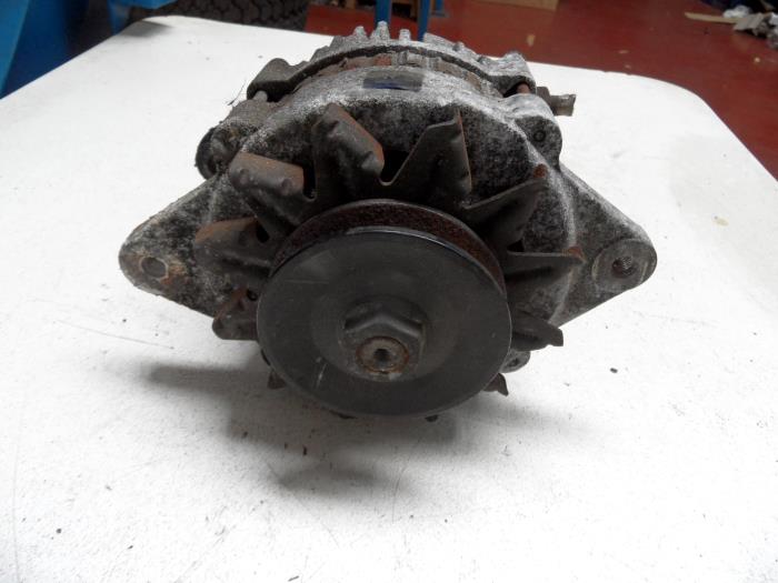 Gebruikte Dynamo Opel Vectra B (38) 1.7 TD Prijs op aanvraag aangeboden door N Kossen Autorecycling BV