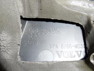 Gebruikte Afdekplaat motor Volvo S80 (TR/TS) 2.4 D5 20V Prijs op aanvraag aangeboden door N Kossen Autorecycling BV