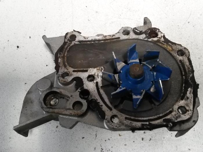 Gebruikte Waterpomp Renault Kangoo (KC) 1.2 Prijs op aanvraag aangeboden door N Kossen Autorecycling BV