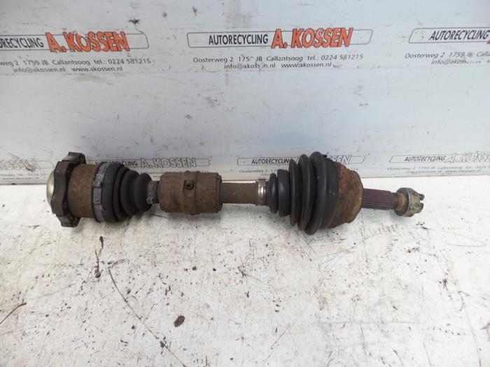 Gebruikte Aandrijfas links-voor Fiat Punto II (188) 1.8 HGT 16V 3-Drs. Prijs op aanvraag aangeboden door N Kossen Autorecycling BV