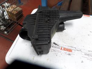 Gebruikte Luchtfilterhuis Citroen C8 (EA/EB) 2.2 HDi 16V Prijs op aanvraag aangeboden door N Kossen Autorecycling BV