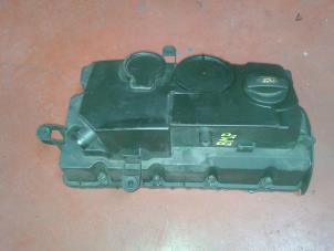 Gebruikte Kleppendeksel Volkswagen Passat Variant (3C5) 2.0 TDI 140 Prijs op aanvraag aangeboden door N Kossen Autorecycling BV