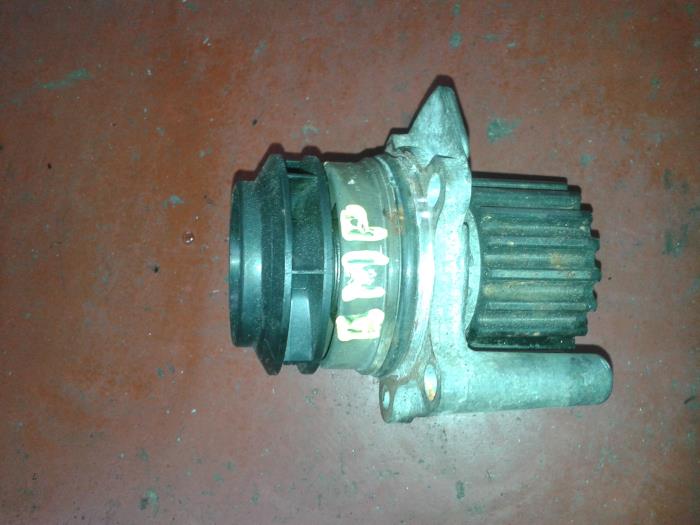 Gebruikte Waterpomp Volkswagen Passat Variant (3C5) 2.0 TDI 140 Prijs op aanvraag aangeboden door N Kossen Autorecycling BV