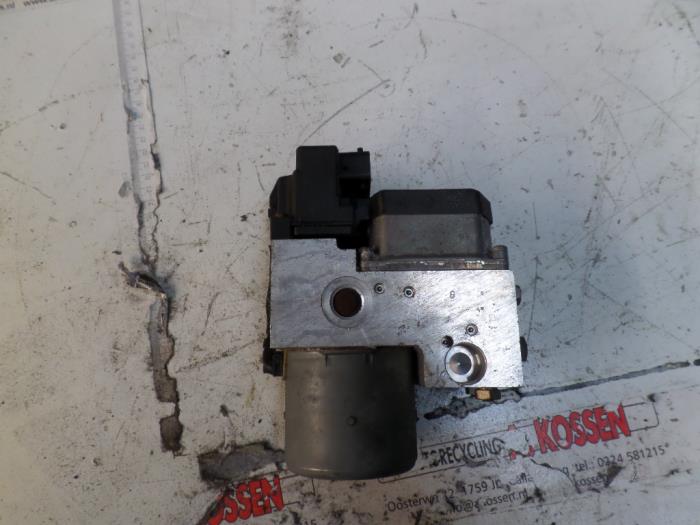 Gebruikte ABS Pomp Fiat Punto II (188) 1.8 HGT 16V 3-Drs. Prijs op aanvraag aangeboden door N Kossen Autorecycling BV
