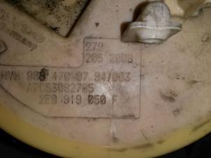 Gebruikte Tank element Pomp Volkswagen Crafter 2.5 TDI 30/32/35/46/50 Prijs op aanvraag aangeboden door N Kossen Autorecycling BV