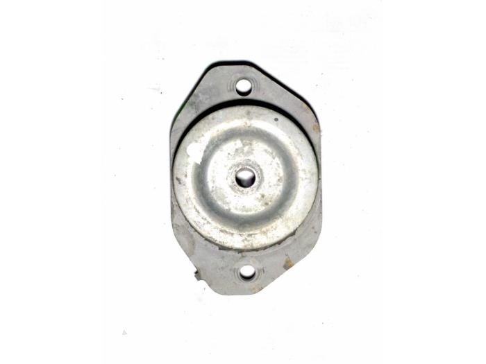Gebruikte Motorrubber Nissan Interstar (X70) 2.5 dCi 16V 100 Prijs op aanvraag aangeboden door N Kossen Autorecycling BV