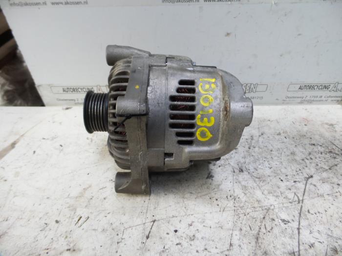 Dynamo van een BMW 6 serie (E63) M6 V10 40V 2006