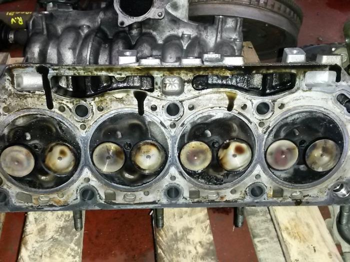 Gebruikte Cilinderkop Renault Laguna II Grandtour (KG) 1.9 dCi 120 Prijs op aanvraag aangeboden door N Kossen Autorecycling BV