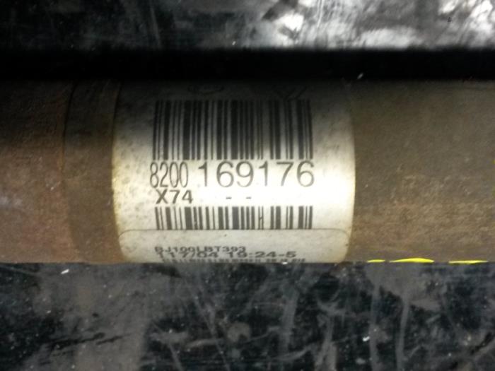 Gebruikte Aandrijfas rechts-voor Renault Laguna II Grandtour (KG) 1.9 dCi 120 Prijs op aanvraag aangeboden door N Kossen Autorecycling BV