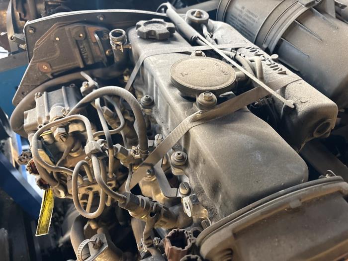 Gebruikte Motor Nissan Almera (N15) 2.0 GX Diesel Prijs op aanvraag aangeboden door N Kossen Autorecycling BV