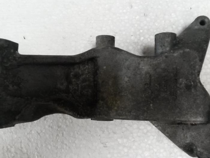 Gebruikte Dynamosteun onder Volkswagen Crafter 2.5 TDI 30/32/35/46/50 Prijs op aanvraag aangeboden door N Kossen Autorecycling BV