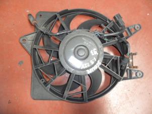 Gebruikte Koelvin Hyundai Scoupe Prijs op aanvraag aangeboden door N Kossen Autorecycling BV