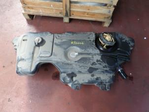 Gebruikte Tank Renault Modus/Grand Modus (JP) 1.5 dCi 65 FAP Prijs op aanvraag aangeboden door N Kossen Autorecycling BV