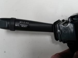 Gebruikte Knipperlicht Schakelaar Volvo S60 I (RS/HV) 2.4 20V 170 Prijs op aanvraag aangeboden door N Kossen Autorecycling BV