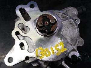 Gebruikte Dieselpomp Volkswagen Touran (1T1/T2) 2.0 TDI 16V 140 Prijs op aanvraag aangeboden door N Kossen Autorecycling BV