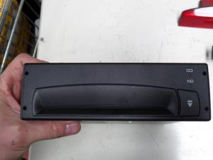 Gebruikte Navigatie computer Peugeot 607 (9D/U) 2.2 16V Prijs op aanvraag aangeboden door N Kossen Autorecycling BV