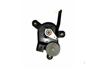 Gebruikte Wervelklep motor Mercedes E (W210) 2.7 E-270 CDI 20V Prijs op aanvraag aangeboden door N Kossen Autorecycling BV