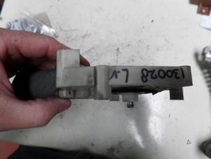 Gebruikte Raammotor Portier Peugeot 206 CC (2D) 1.6 16V Prijs op aanvraag aangeboden door N Kossen Autorecycling BV