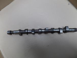 Gebruikte Nokkenas Renault Kangoo Prijs op aanvraag aangeboden door N Kossen Autorecycling BV