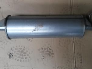 Gebruikte Uitlaat Middendemper Opel Corsa B (73/78/79) 1.2i E City,Swing,Joy,GLS Prijs op aanvraag aangeboden door N Kossen Autorecycling BV