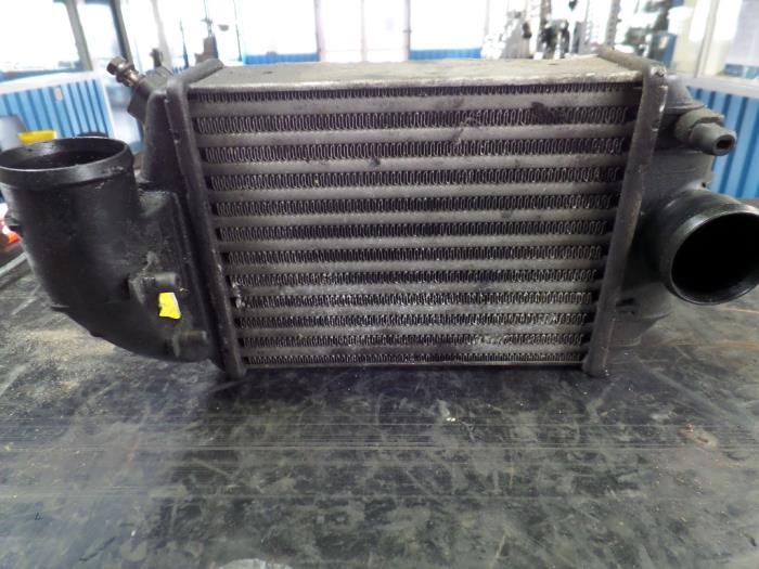 Gebruikte Intercooler Volkswagen Passat (3B3) 2.5 TDI V6 24V Prijs op aanvraag aangeboden door N Kossen Autorecycling BV