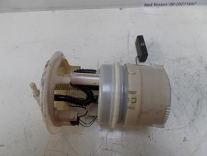 Gebruikte Benzinepomp Peugeot 307 CC (3B) 1.6 16V Prijs op aanvraag aangeboden door N Kossen Autorecycling BV