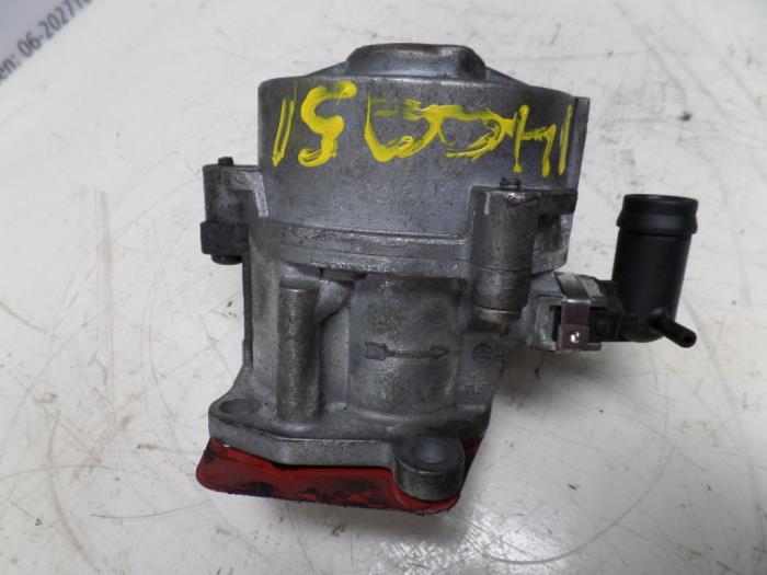 Gebruikte Vacuumpomp Rembekrachtiging Renault Megane II Grandtour (KM) 1.9 dCi 120 Prijs op aanvraag aangeboden door N Kossen Autorecycling BV