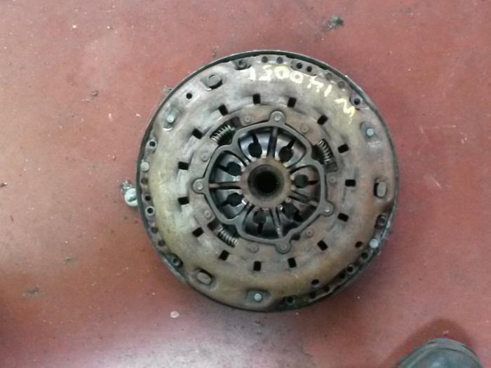 Gebruikte Koppelingsset (compleet) Renault Megane II Grandtour (KM) 1.9 dCi 120 Prijs op aanvraag aangeboden door N Kossen Autorecycling BV