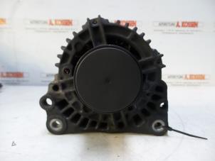 Gebruikte Dynamo Volkswagen Golf IV Variant (1J5) 1.9 SDI Prijs € 75,00 Margeregeling aangeboden door N Kossen Autorecycling BV