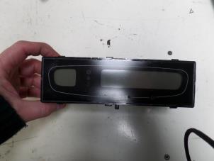 Gebruikte Display Interieur Renault Laguna II Grandtour (KG) 1.9 dCi 100 Prijs op aanvraag aangeboden door N Kossen Autorecycling BV