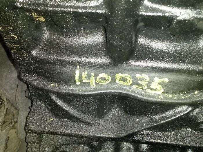 Motor Onderblok van een Volkswagen Passat Variant (3B6) 1.9 TDI 130 2002