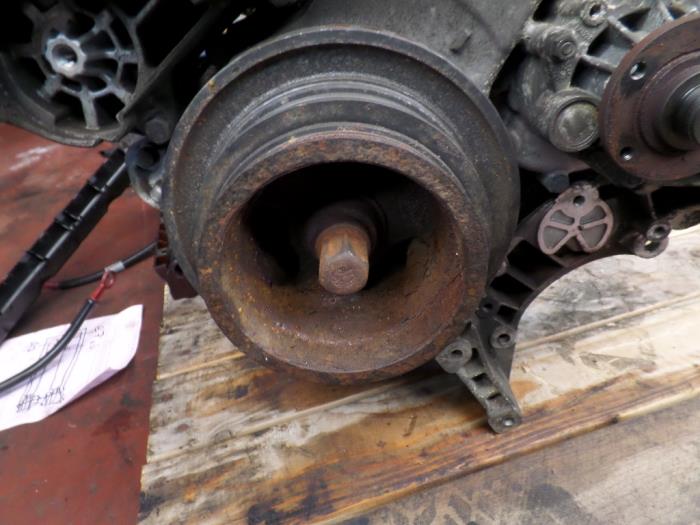 Gebruikte Poelie Krukas BMW 3 serie (E46/2) 320 Ci 24V Prijs op aanvraag aangeboden door N Kossen Autorecycling BV