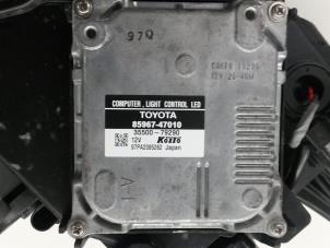 Gebruikte Xenon module Toyota Prius (ZVW3) 1.8 16V Prijs op aanvraag aangeboden door N Kossen Autorecycling BV