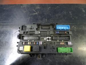 Gebruikte Zekeringkast Opel Astra H (L48) 1.6 16V Twinport Prijs op aanvraag aangeboden door N Kossen Autorecycling BV